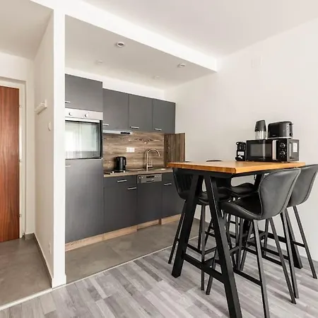 Cozy Renovated Apartment Close To Schoenbrunn Palace Wien Exterior foto