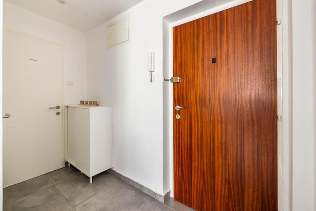 Apartment Cozy Renovated Close To Schoenbrunn Palace Wien